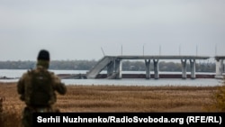 Зруйнований військом РФ Антонівський міст на Херсонщині. Україна, листопад 2022 року