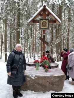 Любовь Варламова на Левашовской пустоши.