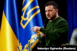 Президент Украины Владимир Зеленский во время пресс-конференции в раках форума «Украина. Год 2024». Киев, 25 февраля 2024 года