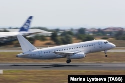 Sukhoi Superjet 100