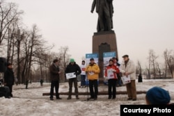 Выступают: Алексей Яблоков, Михаил Ширвиндт, Олег Митволь, Мария Воронцова, Игорь Беляцкий. Из личного архива одного из участников