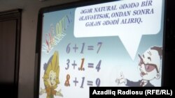 Arxiv foto: Bakıda orta məktəblərdən birində riyaziyyat dərsi.